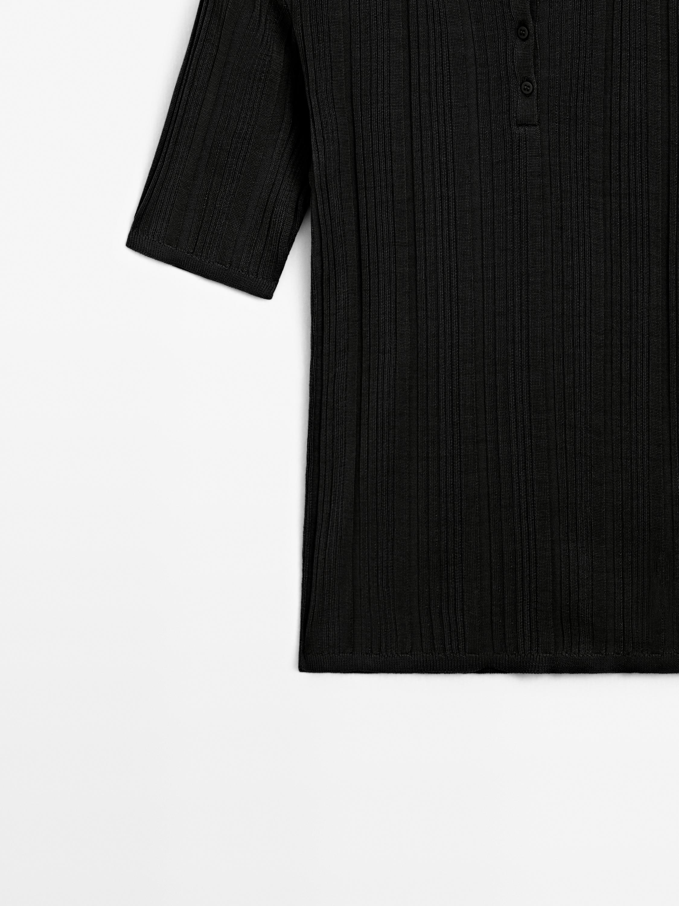 100% cotton polo shirt with ribbed detail